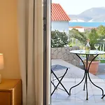 Reverenza Apartment