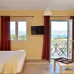 Reverenza Apartment Lixouri