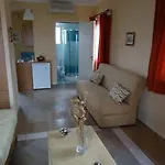 Reverenza Apartment