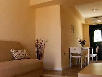 Reverenza Apartment Lixouri